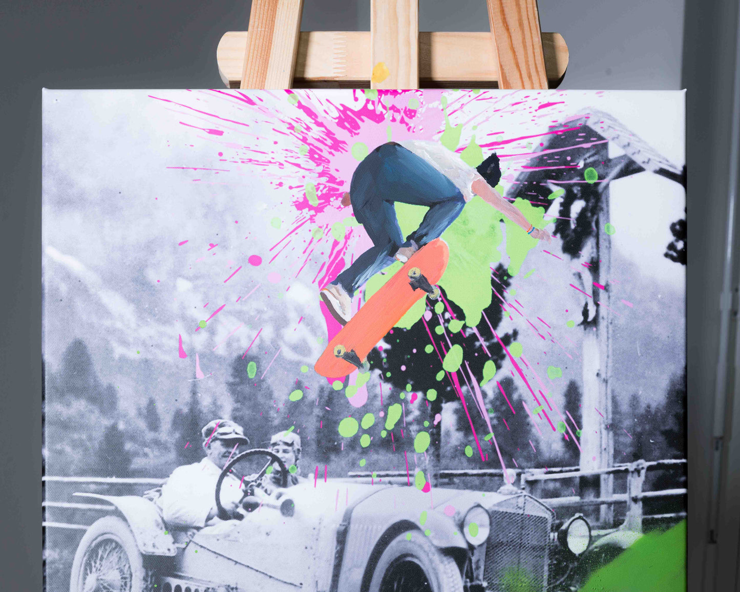 Skateboard-Sprünge durch die Zeit - 50x50cm - Josef Maier Art